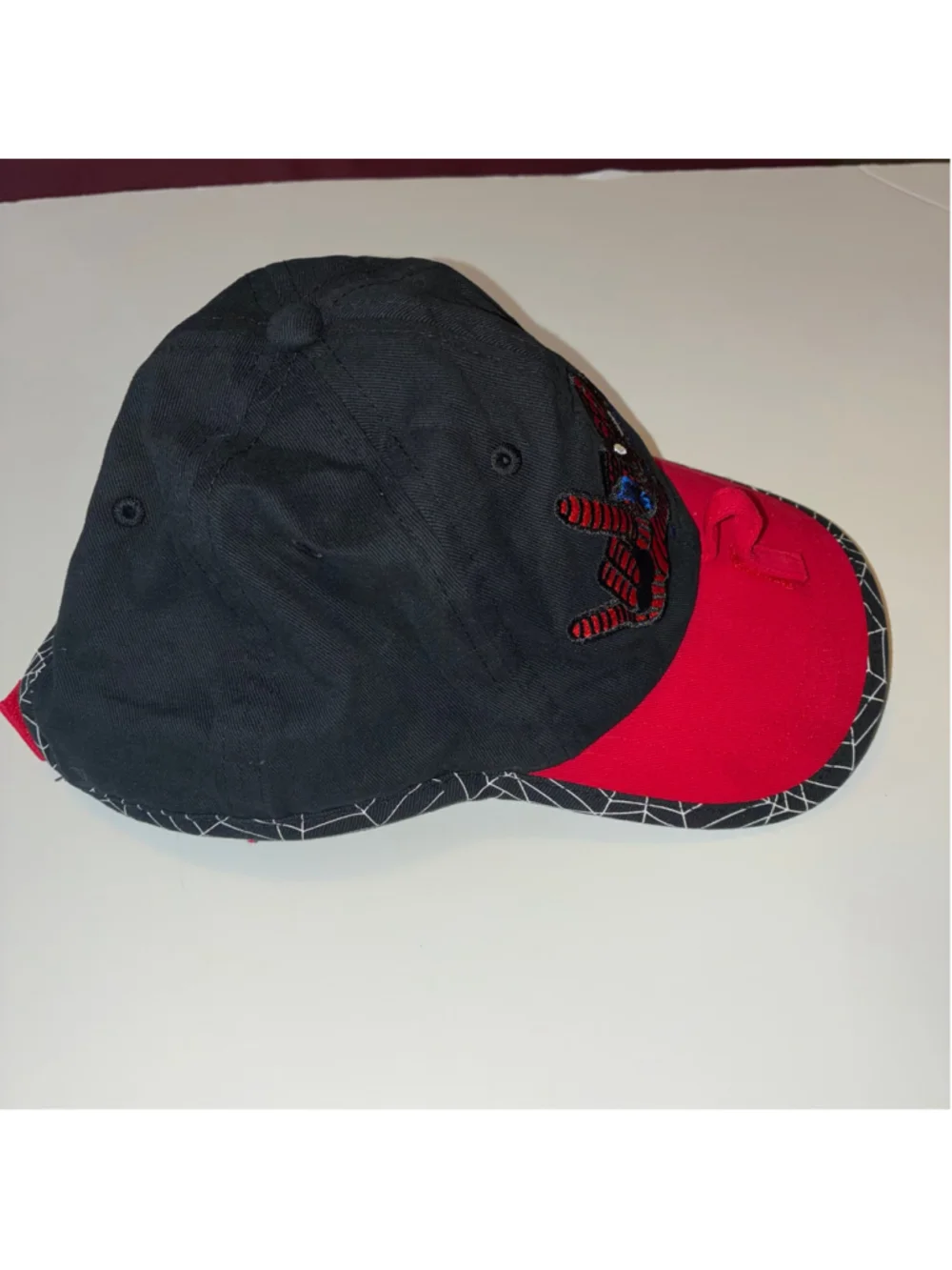 Boys Universal Marvel Spider-Man Baseball Cap Hat Black Red